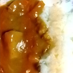 カレーの隠し味に、すき焼きのタレでコクUP！